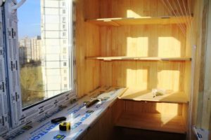 Стелаж на балкон своїми руками: вибір матеріалів та інструментів, складання