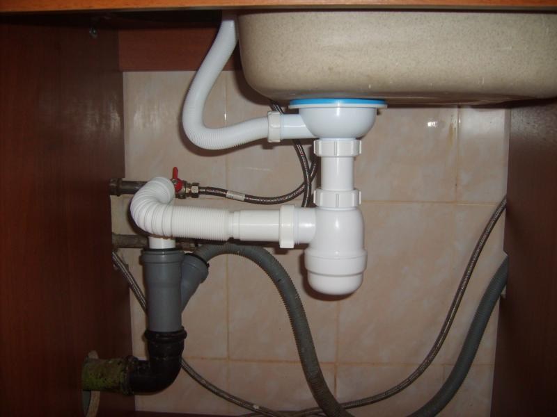 Як називається труба під раковиною: особливості її пристрою, різновиди сифонів