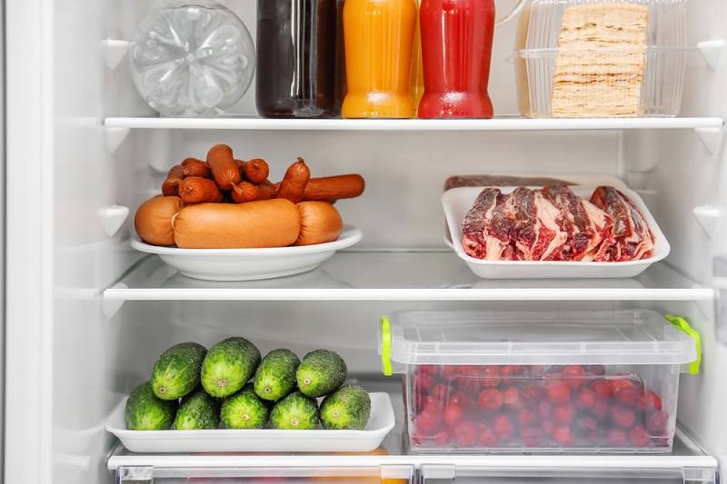 Чому холодильник заморожує продукти, що перевірити в першу чергу, способи лагодження