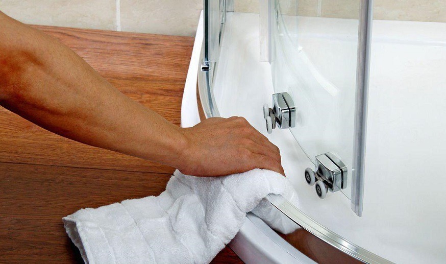 Чому тече душова кабіна: що робити, якщо тече душова кабіна