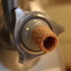 Насадка для кебе м'ясорубки: що це таке, для чого призначена і як нею користуватися