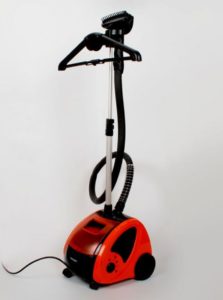 Що краще праска або відпарювач. На що орієнтуватися