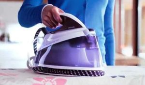 Як вибрати праска з парогенератором для дому: особливості, переваги та недоліки приладу.